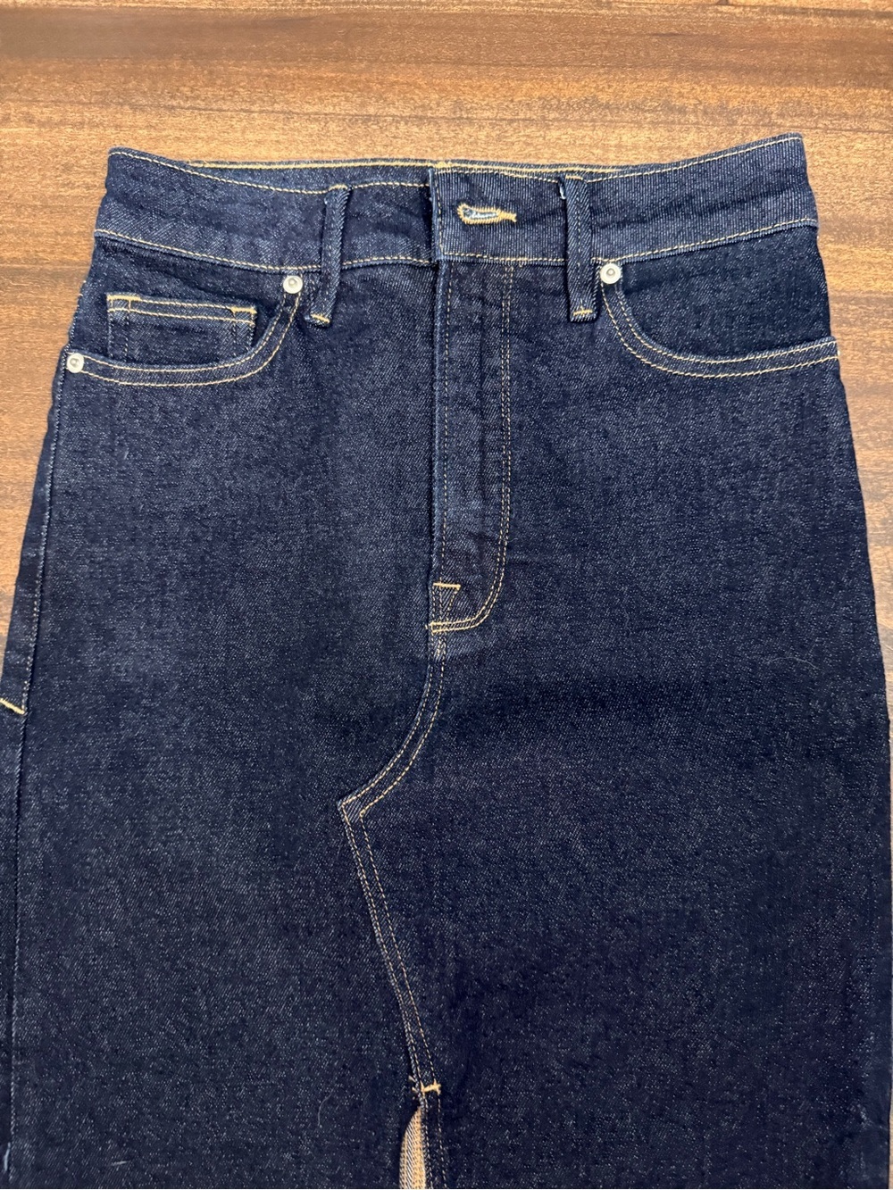 Good American Dark Blue Straight Leg Jeans Skirt with Front Slit - Picture 4 of 7